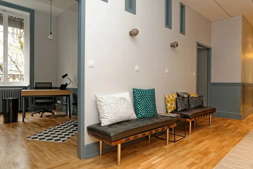 Bureau dans Lyon à louer - Photo de l’immeuble – Image 3 sur 14