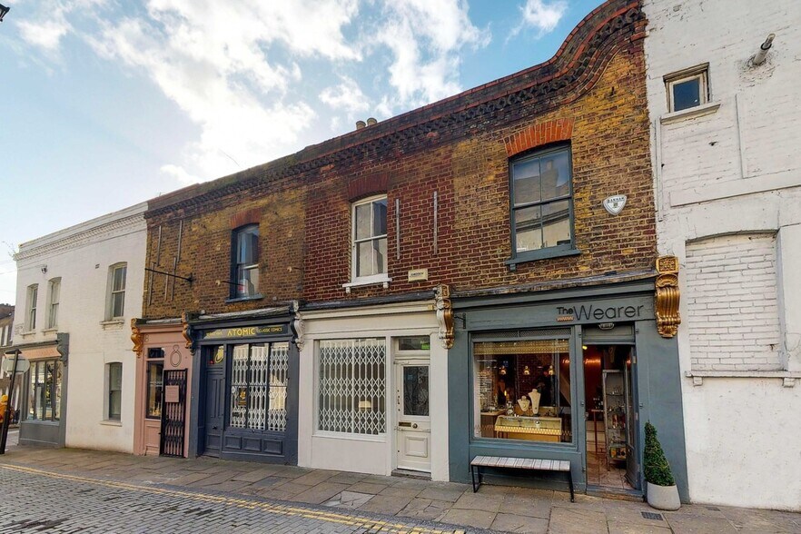 4 Charlton Pl, Londres à louer - Photo principale – Image 1 sur 13