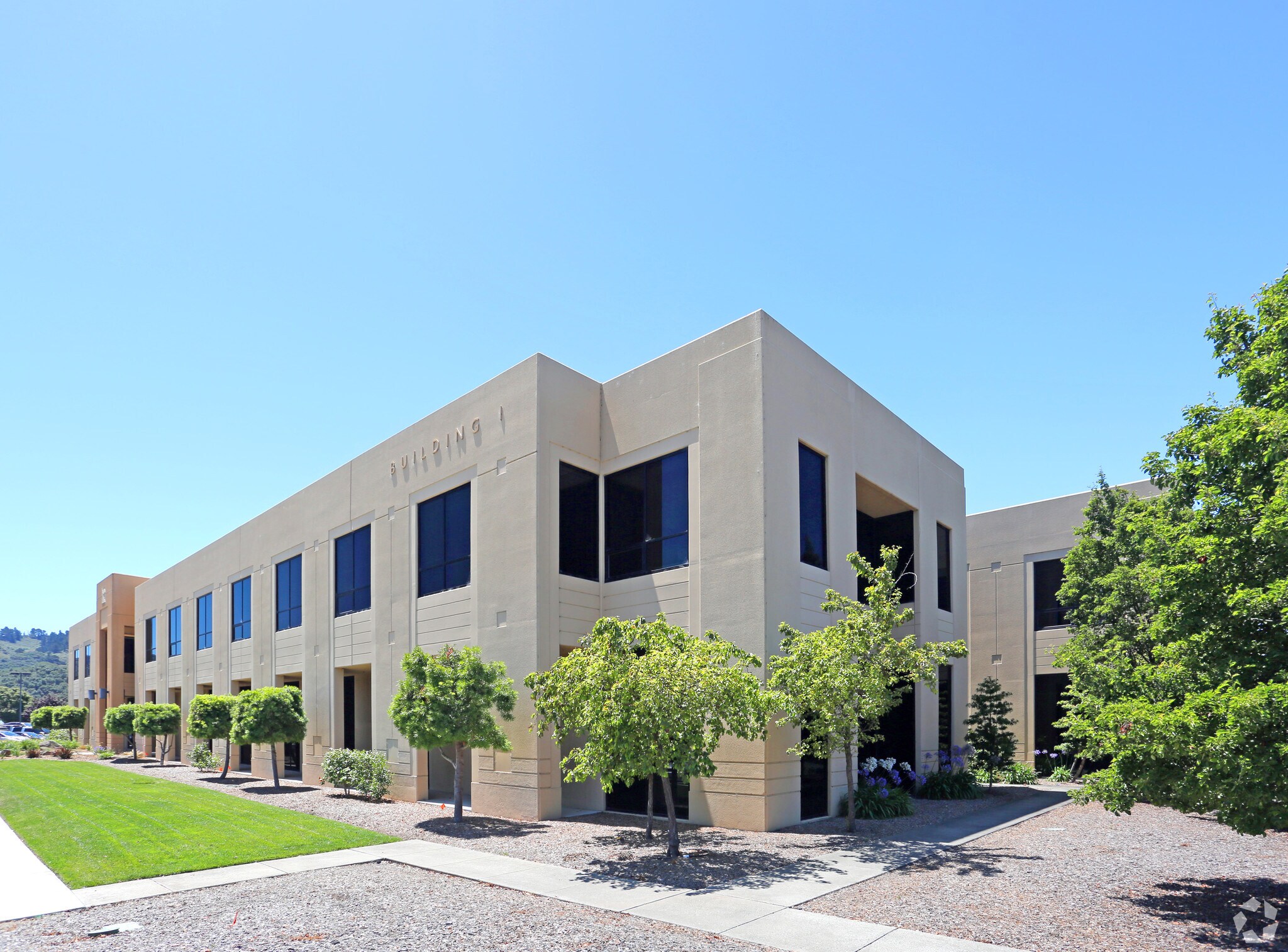 1 Lower Ragsdale Dr, Monterey, CA à louer Photo principale– Image 1 sur 16