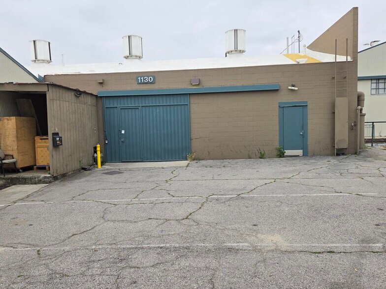 1120-1208 W Isabel St, Burbank, CA à louer - Photo de l’immeuble – Image 2 sur 7