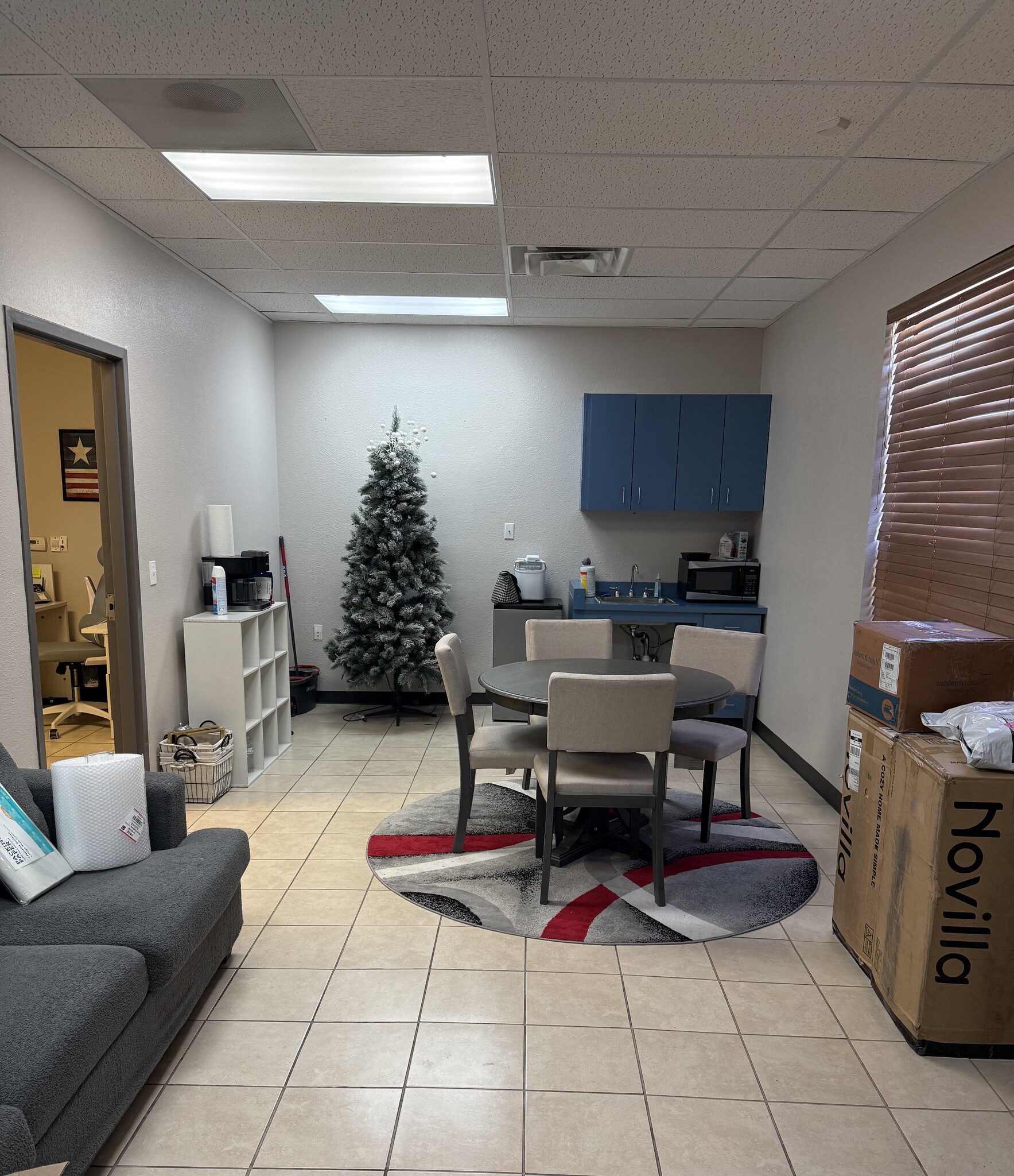 12350 Montwood Dr, El Paso, TX à louer Photo intérieure– Image 1 sur 6