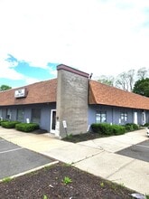 743 Columbia Tpke, East Greenbush, NY à louer Photo de l’immeuble– Image 1 sur 15