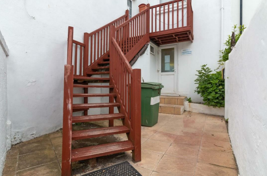 43 Montreal Rd, Brighton à vendre - Photo de l’immeuble – Image 3 sur 6