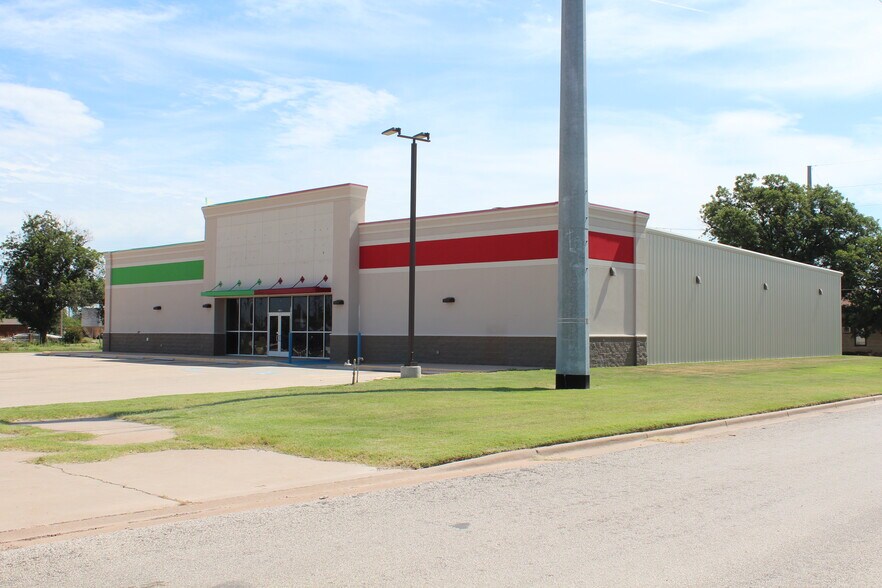 302 N Birch Ave, Munday, TX à vendre - Photo de l’immeuble – Image 3 sur 22