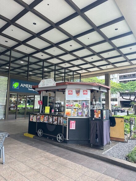 1600 Kapiolani Blvd, Honolulu, HI à louer - Photo principale – Image 1 sur 3