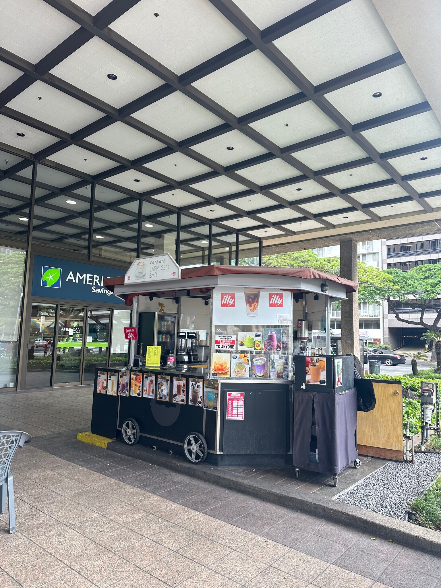 1600 Kapiolani Blvd, Honolulu, HI à louer Photo principale– Image 1 sur 4