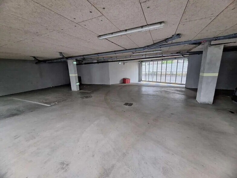 Bureau dans Bordeaux à louer - Photo de l’immeuble – Image 2 sur 8