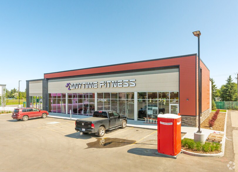 118 Westwood Blvd, Fort Saskatchewan, AB à louer - Photo de l’immeuble – Image 2 sur 3