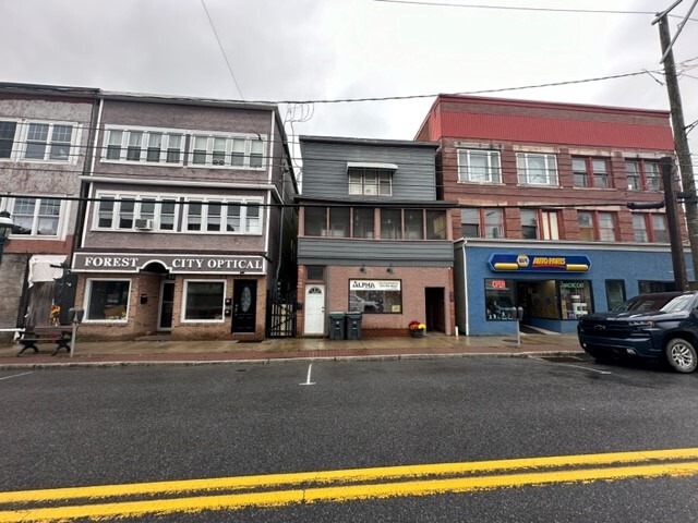 427 Main St, Forest City, PA à vendre - Photo de l’immeuble – Image 2 sur 2