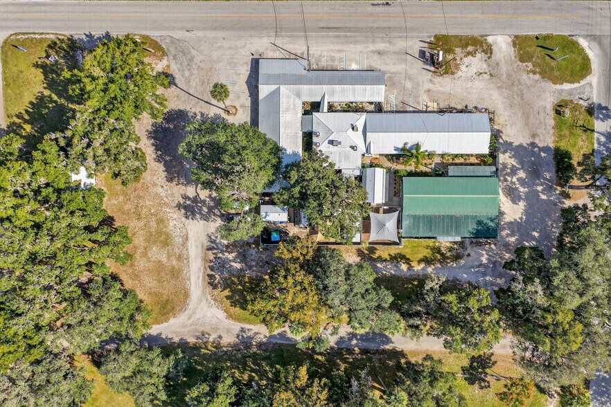 765 3rd Ave, Welaka, FL à vendre - Photo de l’immeuble – Image 2 sur 113