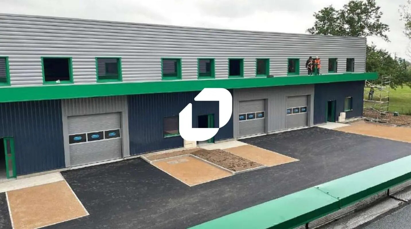 Local d’activités dans Tignieu-Jameyzieu à louer Photo de l’immeuble– Image 1 sur 9