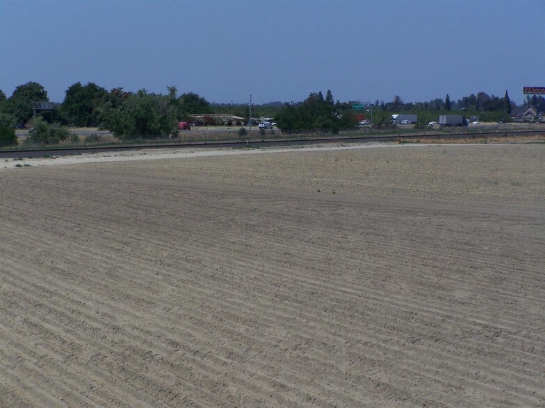 Shanks Rd, Delhi, CA à vendre - Photo principale – Image 1 sur 9