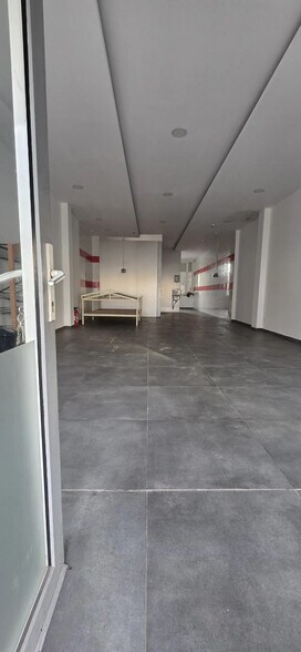 Local commercial dans Lille à louer - Photo intérieure – Image 2 sur 5