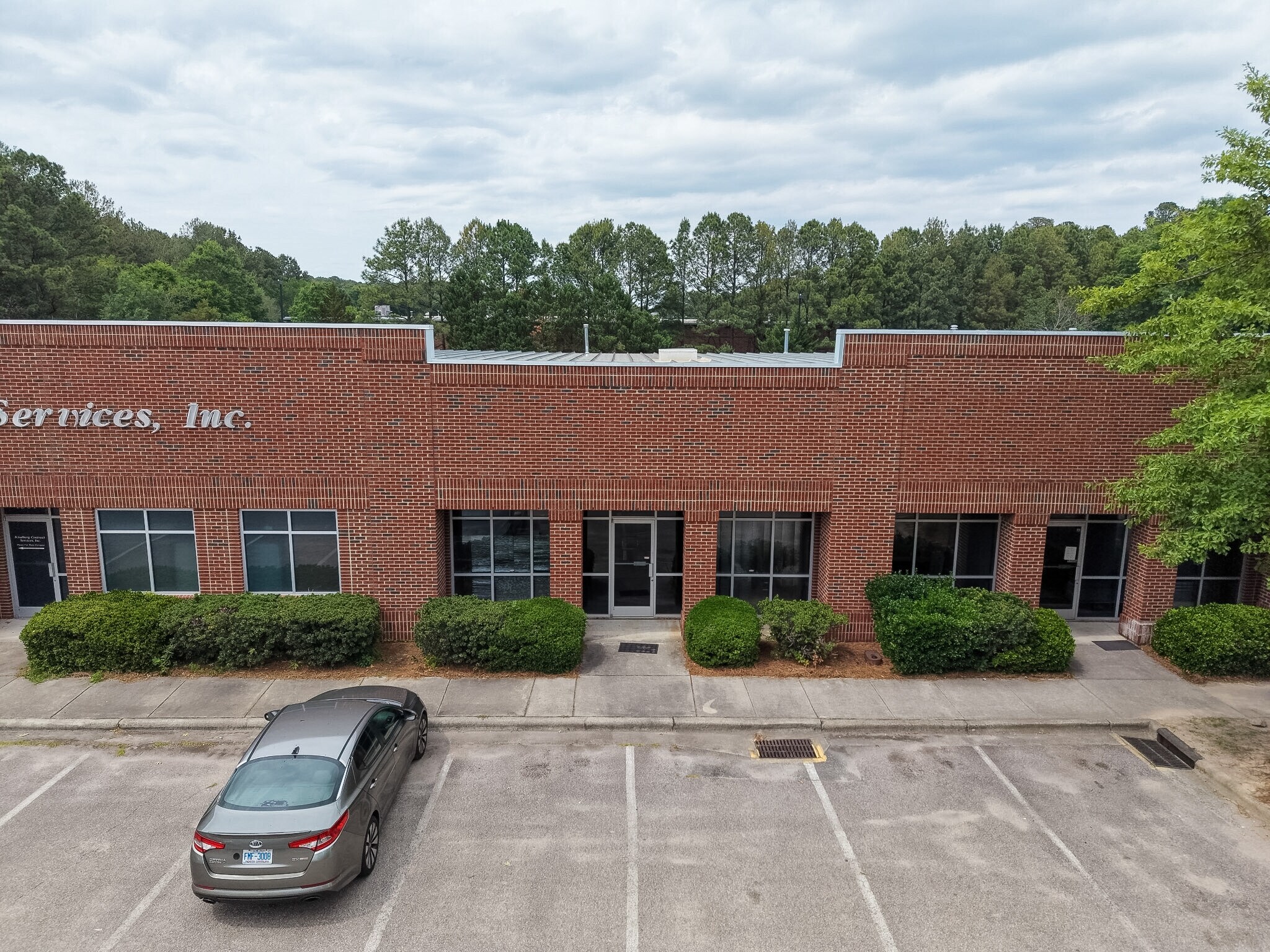 1301-1317 Copeland Oak Dr, Morrisville, NC à louer Photo de l’immeuble– Image 1 sur 14