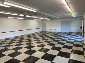 634 Old Liverpool Rd, Liverpool, NY à louer Photo intérieure– Image 2 sur 4