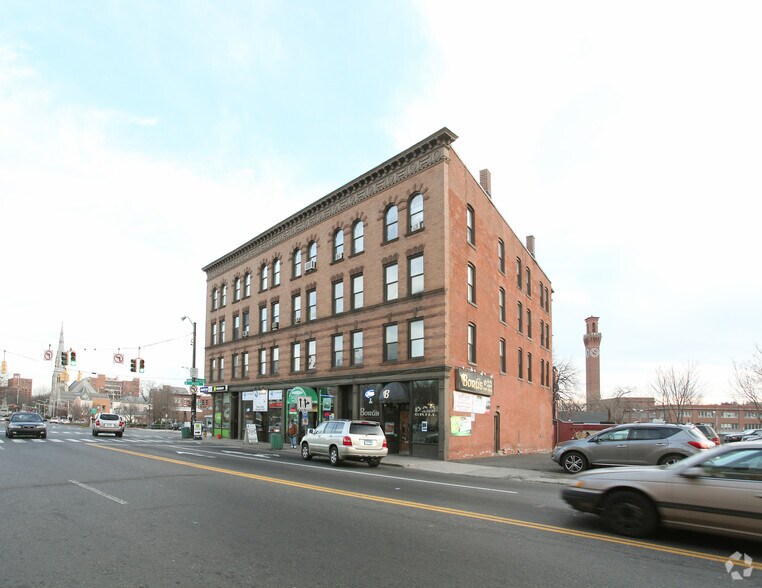 343-357 W Main St, Waterbury, CT à vendre - Photo de l’immeuble – Image 3 sur 69