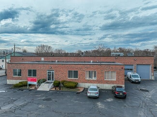 Plus de détails pour 137-139 California St, Newton, MA - Industriel/Logistique à louer