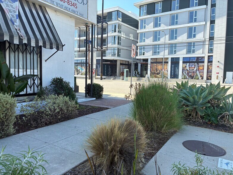 2450-2458 Overland Ave, Los Angeles, CA à louer - Photo de l’immeuble – Image 3 sur 3