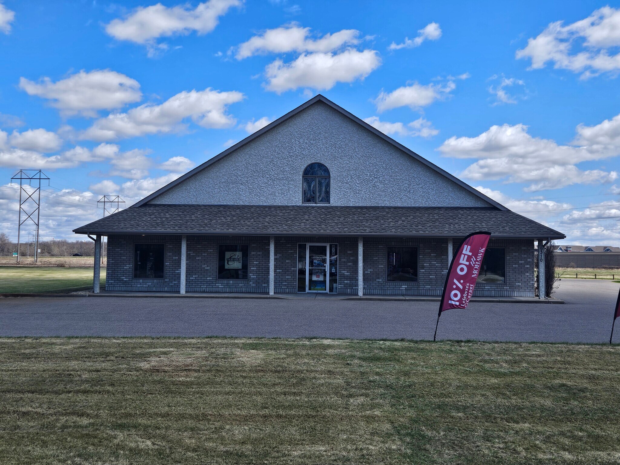 9310 Parrish Ave NE, Otsego, MN à vendre Photo de l’immeuble– Image 1 sur 12
