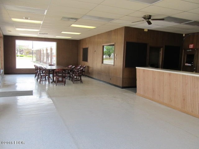 1213 Broadway St, Mount Vernon, IL à vendre - Photo de l’immeuble – Image 2 sur 27