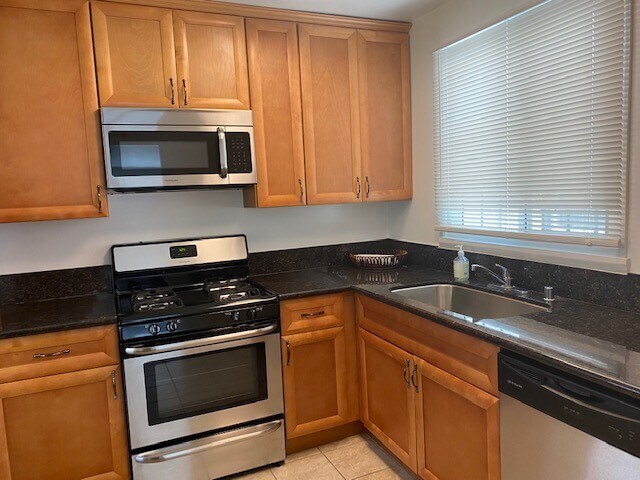 5514-5516 Cahuenga Blvd, North Hollywood, CA à vendre - Photo intérieure – Image 2 sur 3