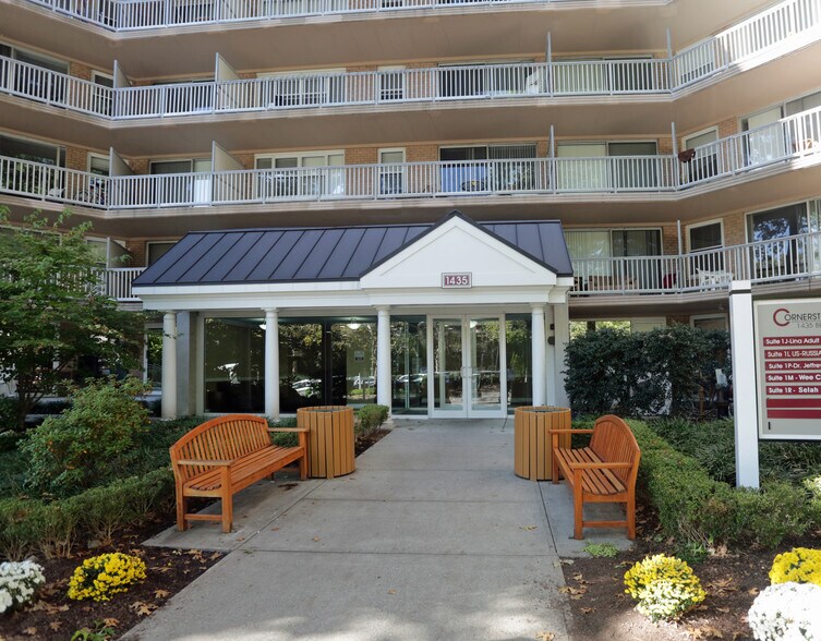 1425-1435 Bedford St, Stamford, CT à louer - Photo de l’immeuble – Image 2 sur 7