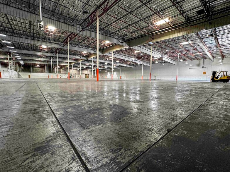 600 S McClure Rd, Modesto, CA à louer - Photo de l’immeuble – Image 2 sur 25