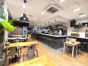 Local commercial dans Barcelone, Barcelona à louer Photo intérieure– Image 1 sur 13