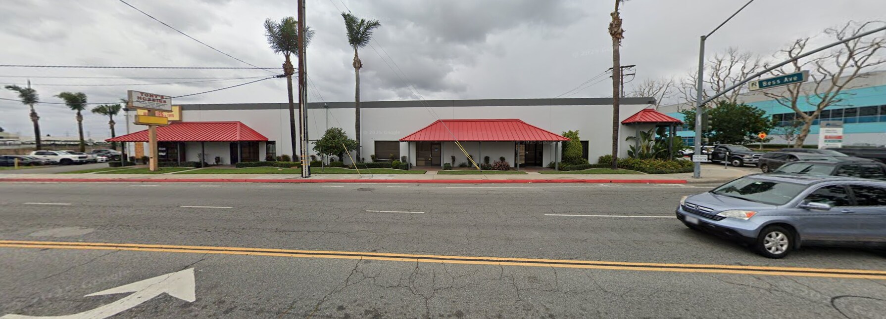 923-957 Baldwin Park Blvd, Baldwin Park, CA à louer Photo de l’immeuble– Image 1 sur 4