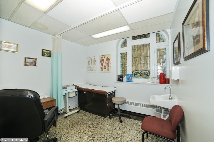 2611 S Lawndale Ave, Chicago, IL à vendre - Photo intérieure – Image 3 sur 10