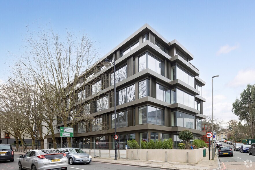 175 Upper Richmond Rd, Londres à louer - Photo de l’immeuble – Image 2 sur 11