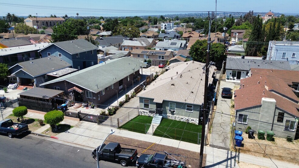 4311 S Kansas Ave, Los Angeles, CA à vendre - Photo de l’immeuble – Image 3 sur 10