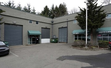 14200 SE McLoughlin Blvd, Portland, OR à louer Photo de l’immeuble– Image 1 sur 1