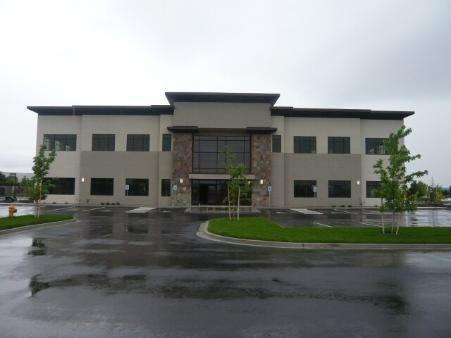 8131 Klamath Ct, Kennewick, WA à louer Photo principale– Image 1 sur 4