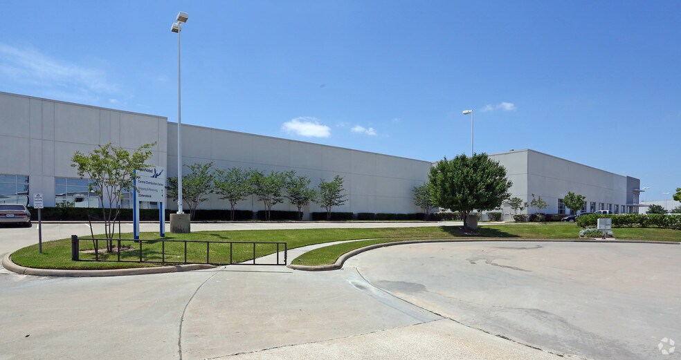 9900 Sam Houston Center Dr, Houston, TX à louer - Photo de l’immeuble – Image 2 sur 8