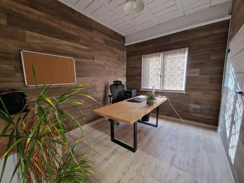 Local d’activités dans Bruges à louer - Photo intérieure – Image 3 sur 5