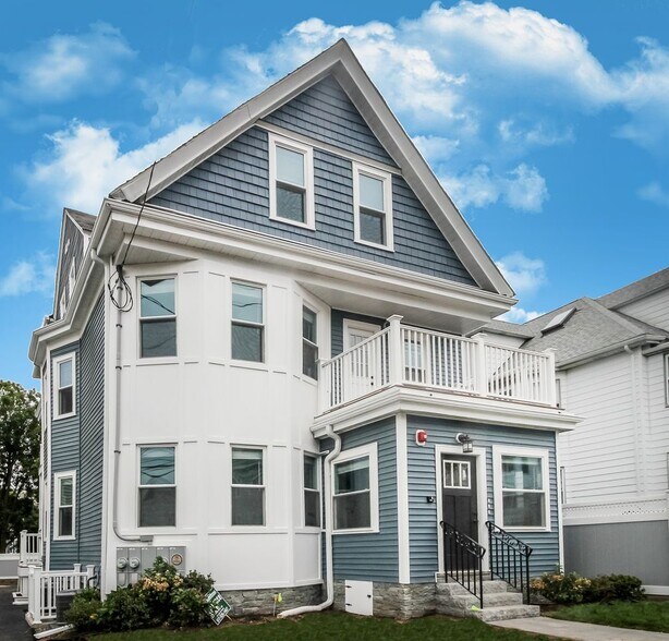 43 Cypress St, Watertown, MA à vendre - Photo principale – Image 2 sur 47
