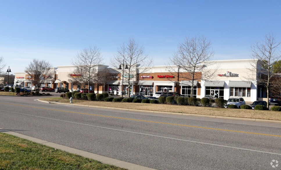 11500-11556 Busy St, North Chesterfield, VA à louer - Photo de l’immeuble – Image 2 sur 5