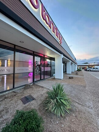 Plus de détails pour 2741 E Belt Line Rd, Carrollton, TX - Local commercial à louer