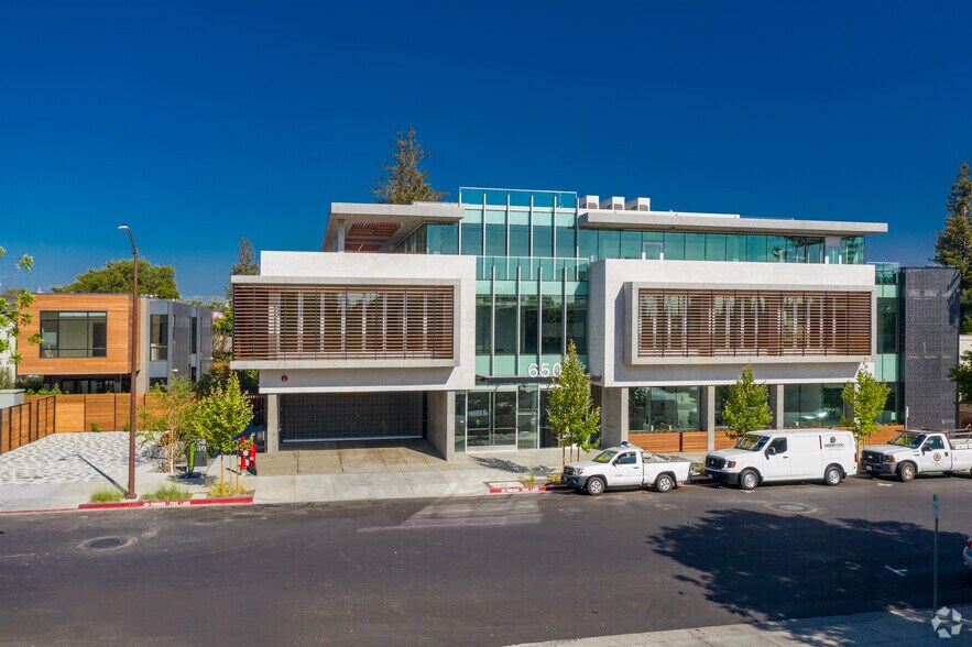 650 Live Oak Ave, Menlo Park, CA à louer - Photo de l’immeuble – Image 3 sur 49
