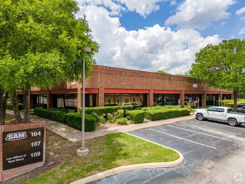 1019 N Parkway, San Antonio, TX 78232 Pky, San Antonio, TX à louer - Photo principale – Image 1 sur 4
