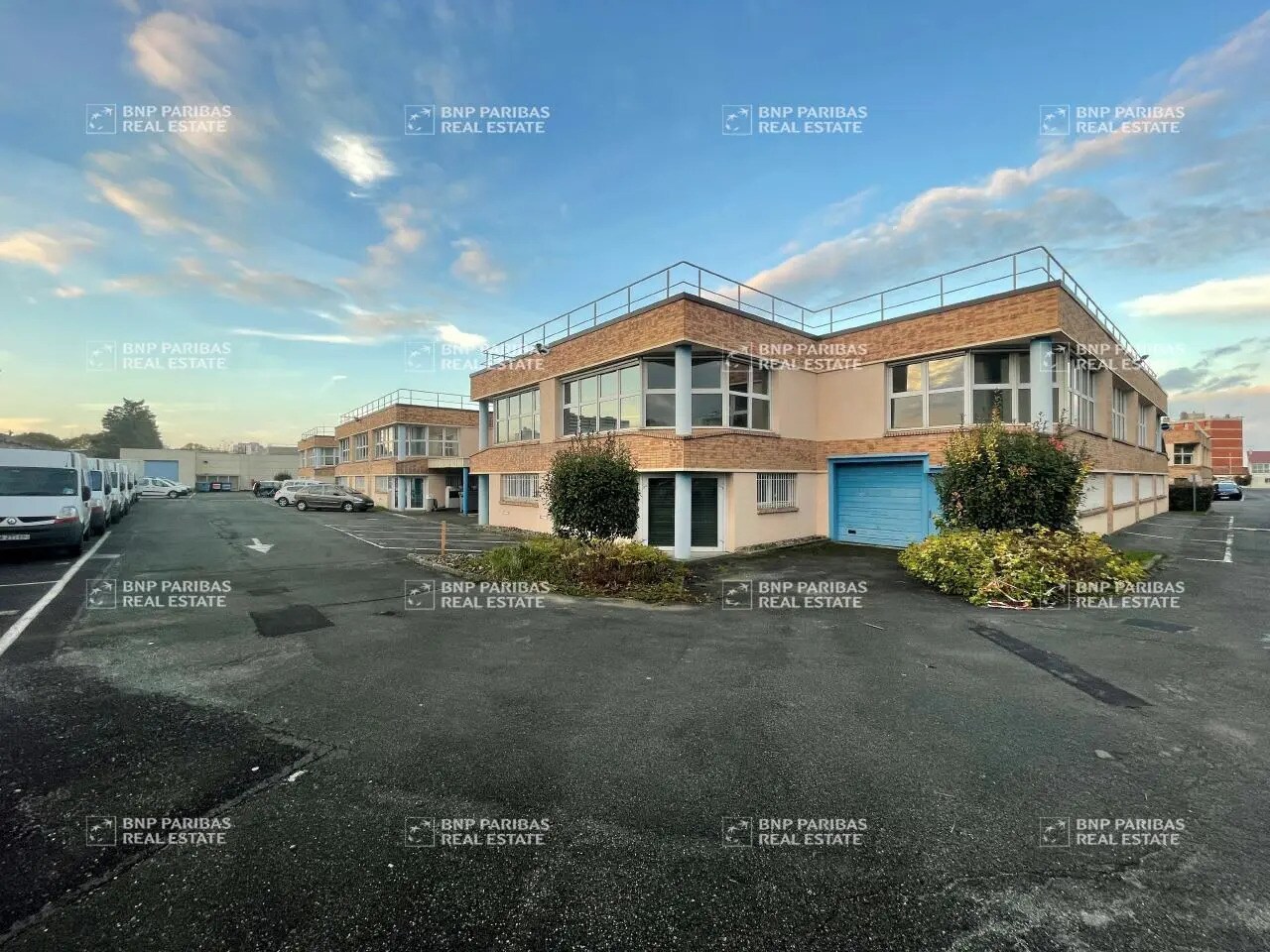 122-130 Rue Marcel Hartmann, Ivry-sur-Seine à louer Photo principale– Image 1 sur 2