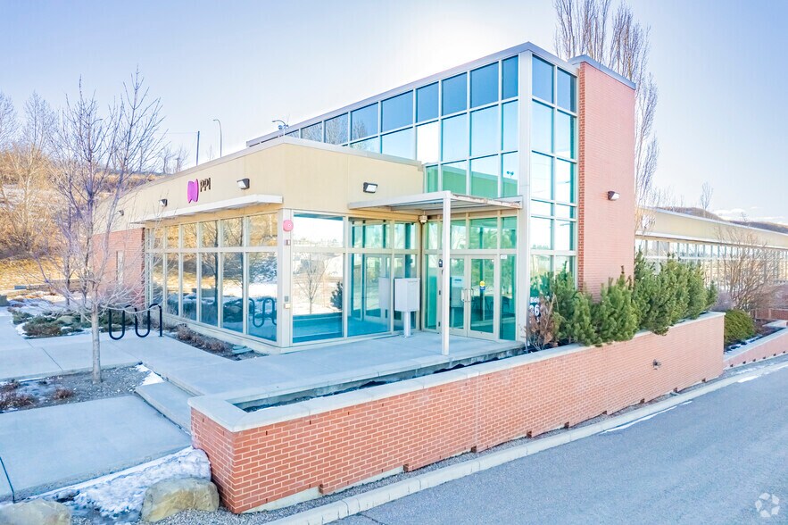 3600 4th St SE, Calgary, AB à vendre - Photo principale – Image 1 sur 10