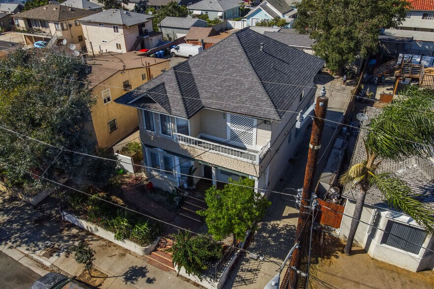 252 W 11th, San Pedro, CA à vendre - Photo de l’immeuble – Image 3 sur 21