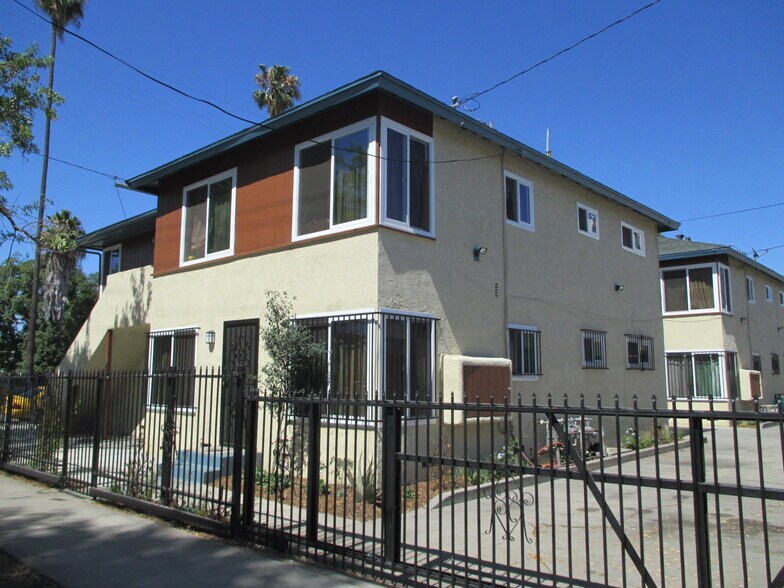 346-346 W Palm St, Compton, CA à vendre - Photo de l’immeuble – Image 2 sur 5