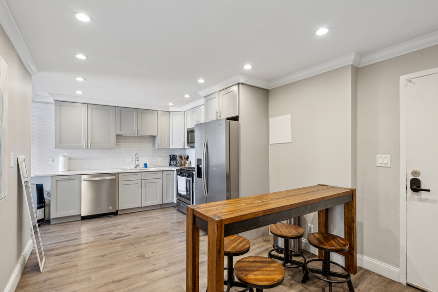 215 Piedmont Ave. NE Units portefeuille de 7 biens à vendre sur LoopNet.fr - Photo de l’immeuble – Image 3 sur 85