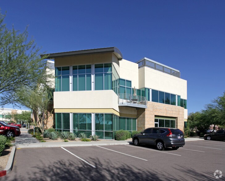 8333 E Hartford Dr, Scottsdale, AZ à vendre - Photo de l’immeuble – Image 3 sur 8