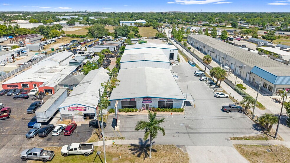 11425 N 66th St, Largo, FL à louer - Photo principale – Image 1 sur 8
