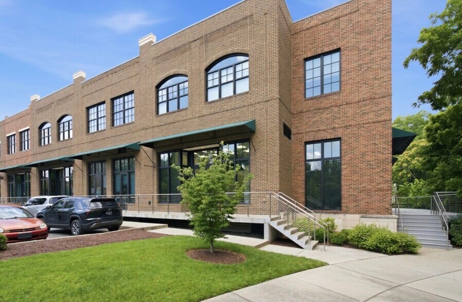 99 E Main St, Franklin, TN à louer - Photo de l’immeuble – Image 2 sur 8