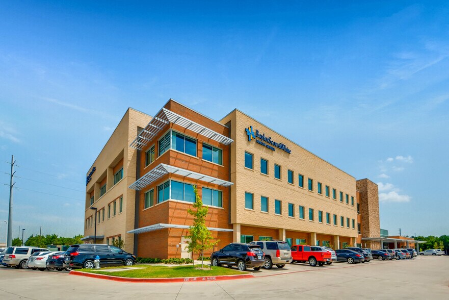 7217 W Telecom Pky, Garland, TX à louer - Photo de l’immeuble – Image 2 sur 12